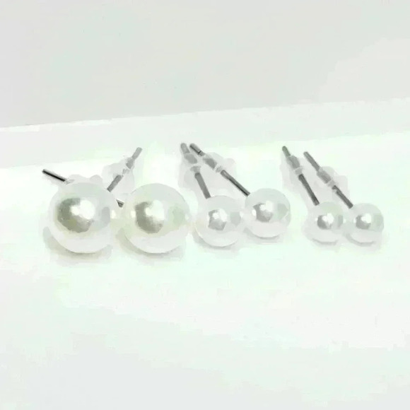 NWOT Fabulous 3 pairs of Faux Pearl Earrings-NWOT - Picture 1 of 2